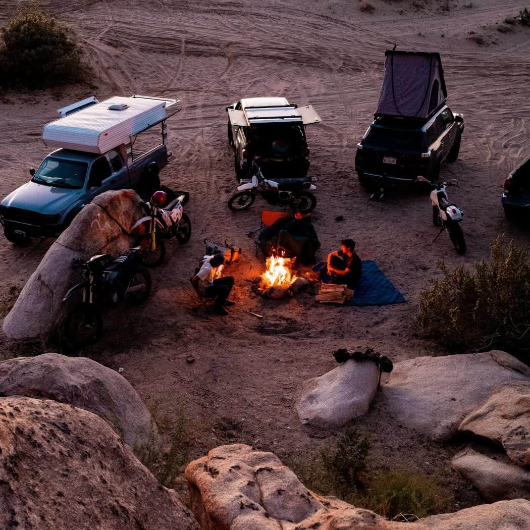 Flame Puffy Blanket - Deep Ember