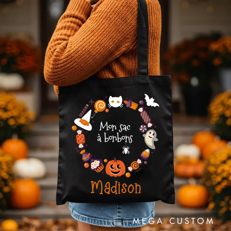 【🔥Big Sale🔥】Personalized Halloween Treat Wreath Featuring Candy Pumpkins and Cats for a Festive Accent Tote Bag