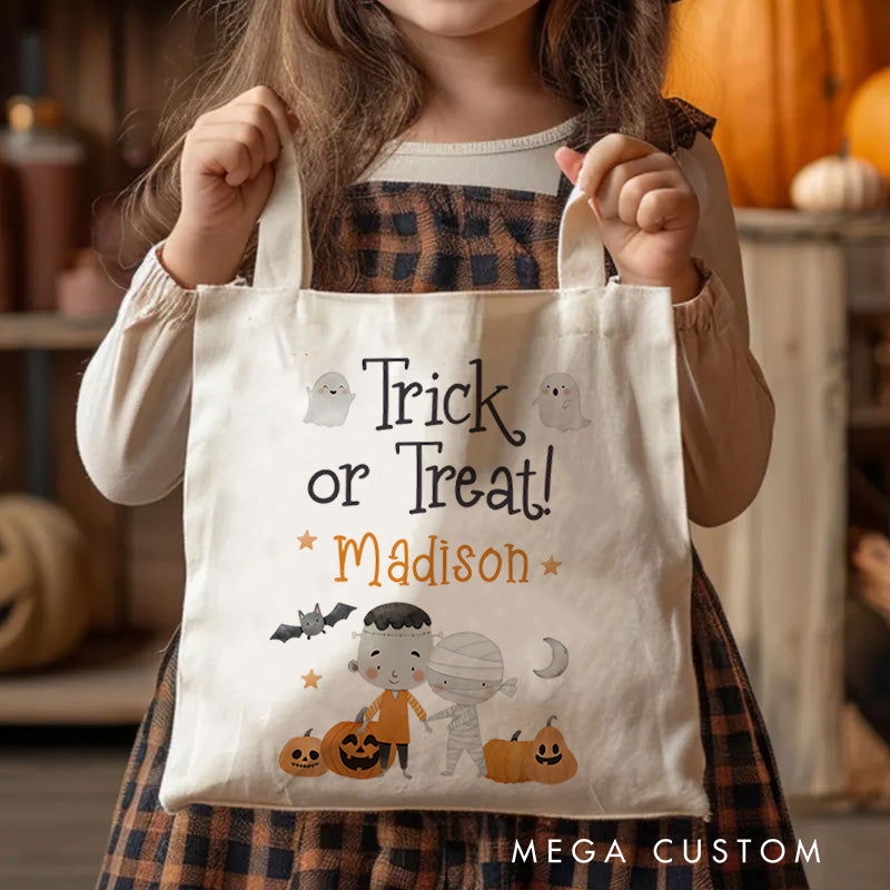 【🔥Big Sale🔥】Personalized Trick or Treat Illustration Featuring Ghosts Bats and Name for a Festive Halloween Celebration Tote Bag