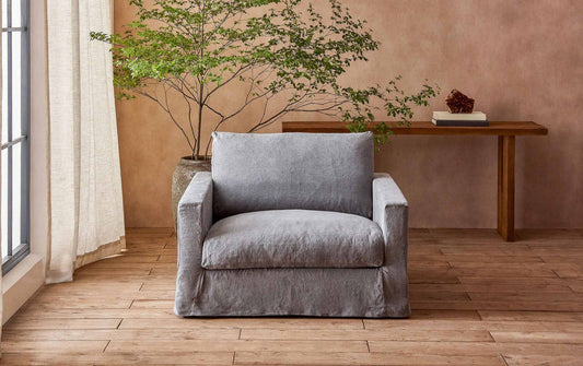 Devyn Chair