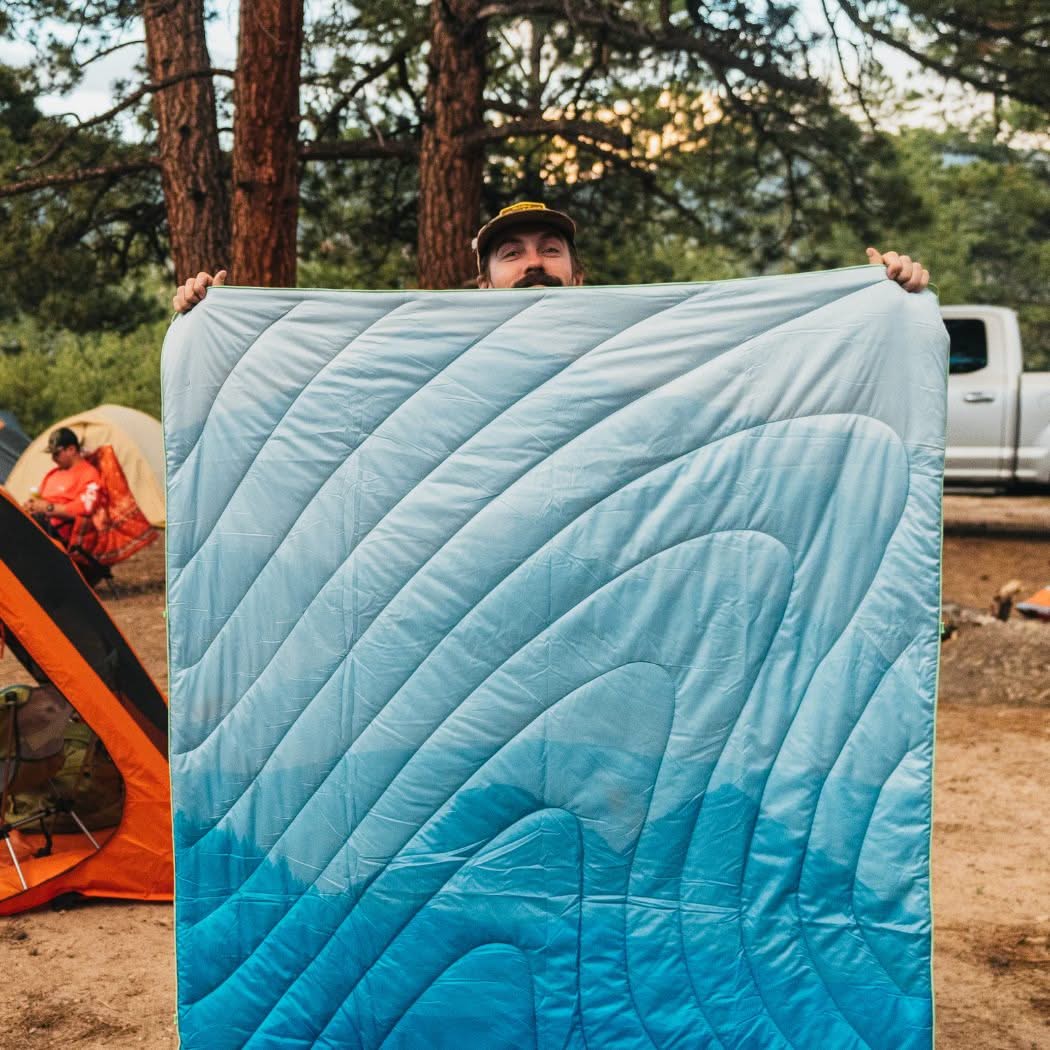 Original Puffy Blanket - Blue Ridge Fade