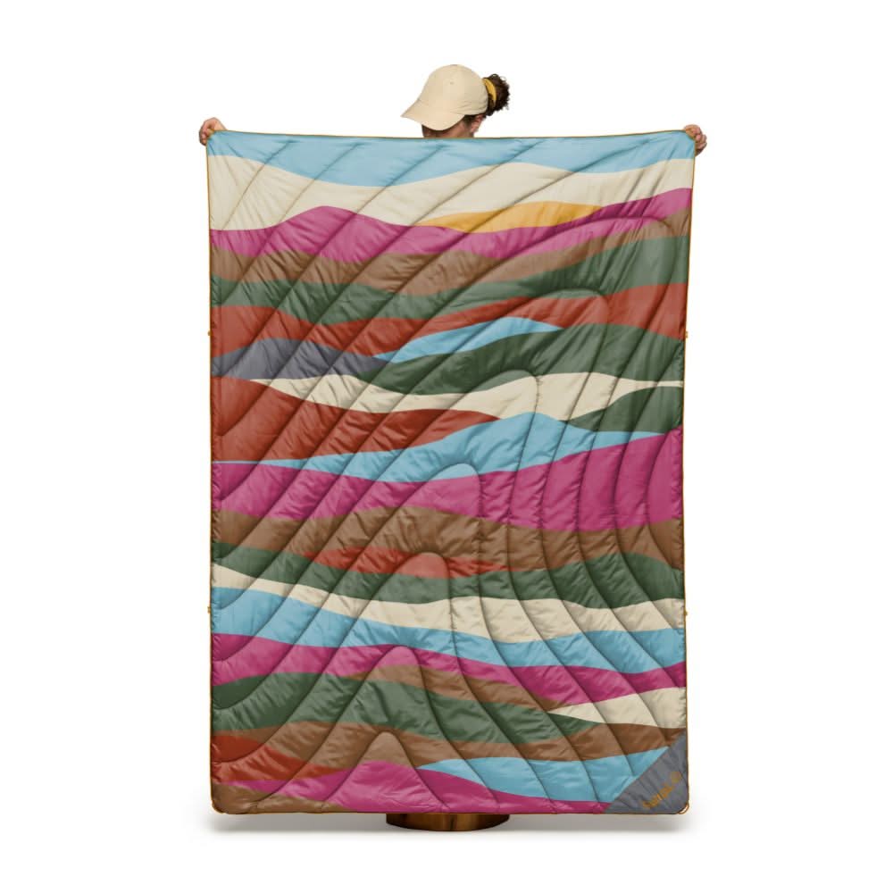 Original Puffy Blanket - Terra Firma Amaranth